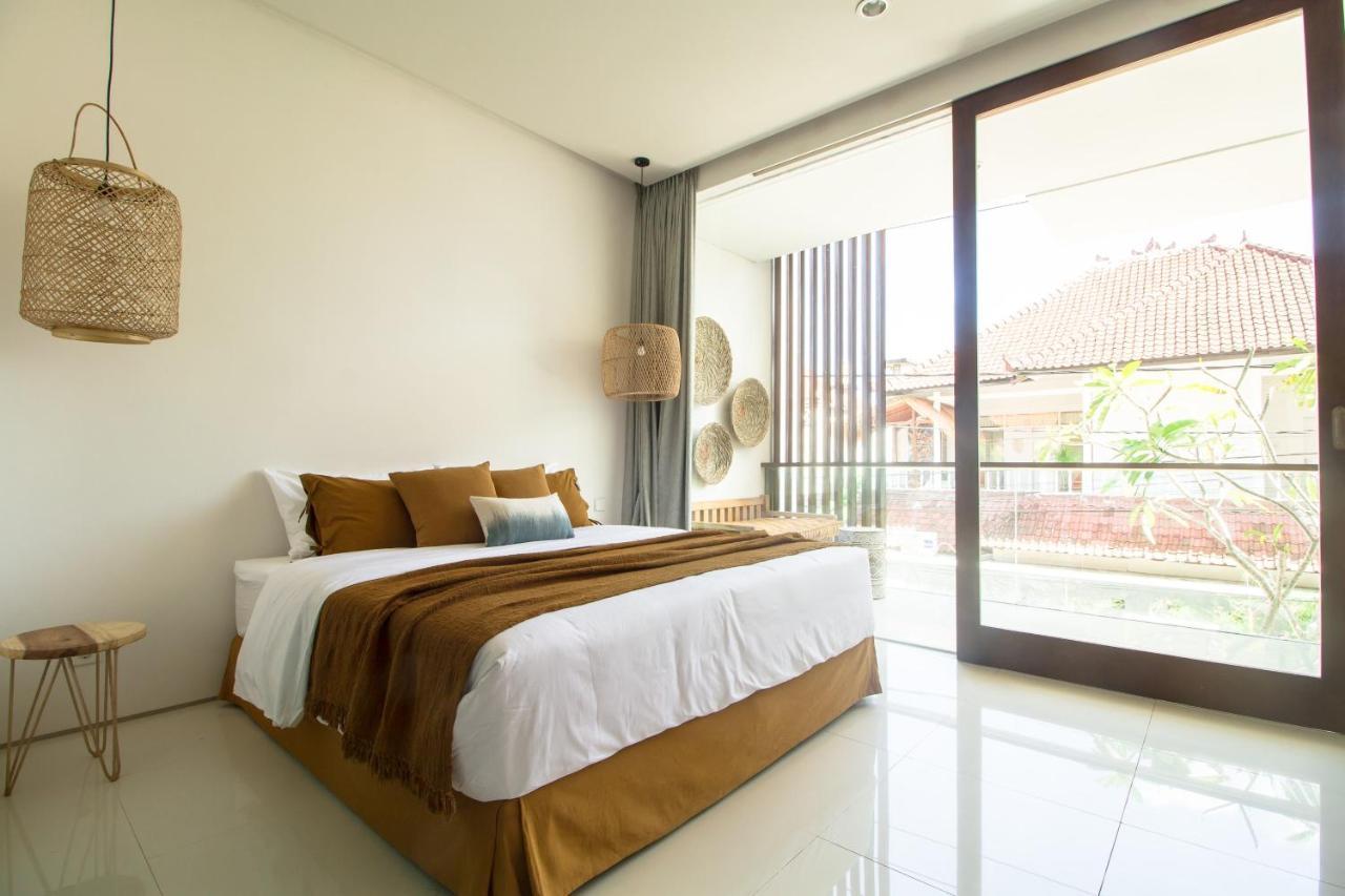 Pelangi 148 Beach Suites スミニャック エクステリア 写真