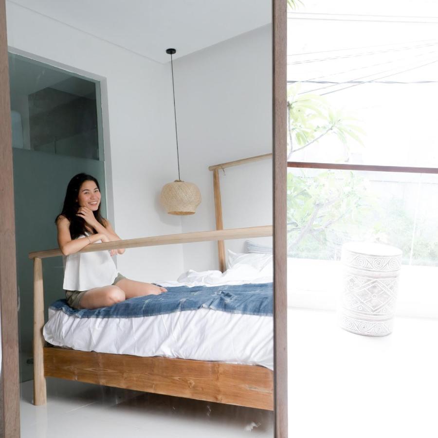 Pelangi 148 Beach Suites スミニャック エクステリア 写真