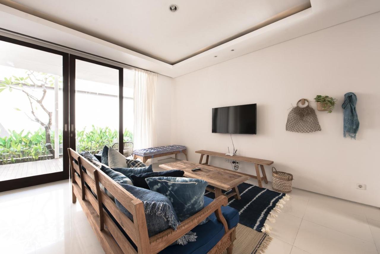 Pelangi 148 Beach Suites スミニャック エクステリア 写真
