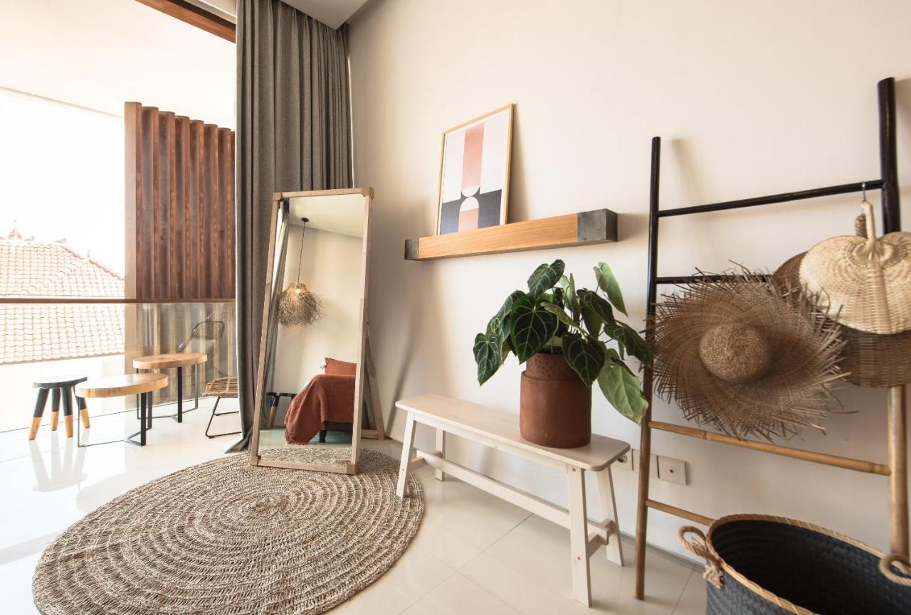 Pelangi 148 Beach Suites スミニャック エクステリア 写真
